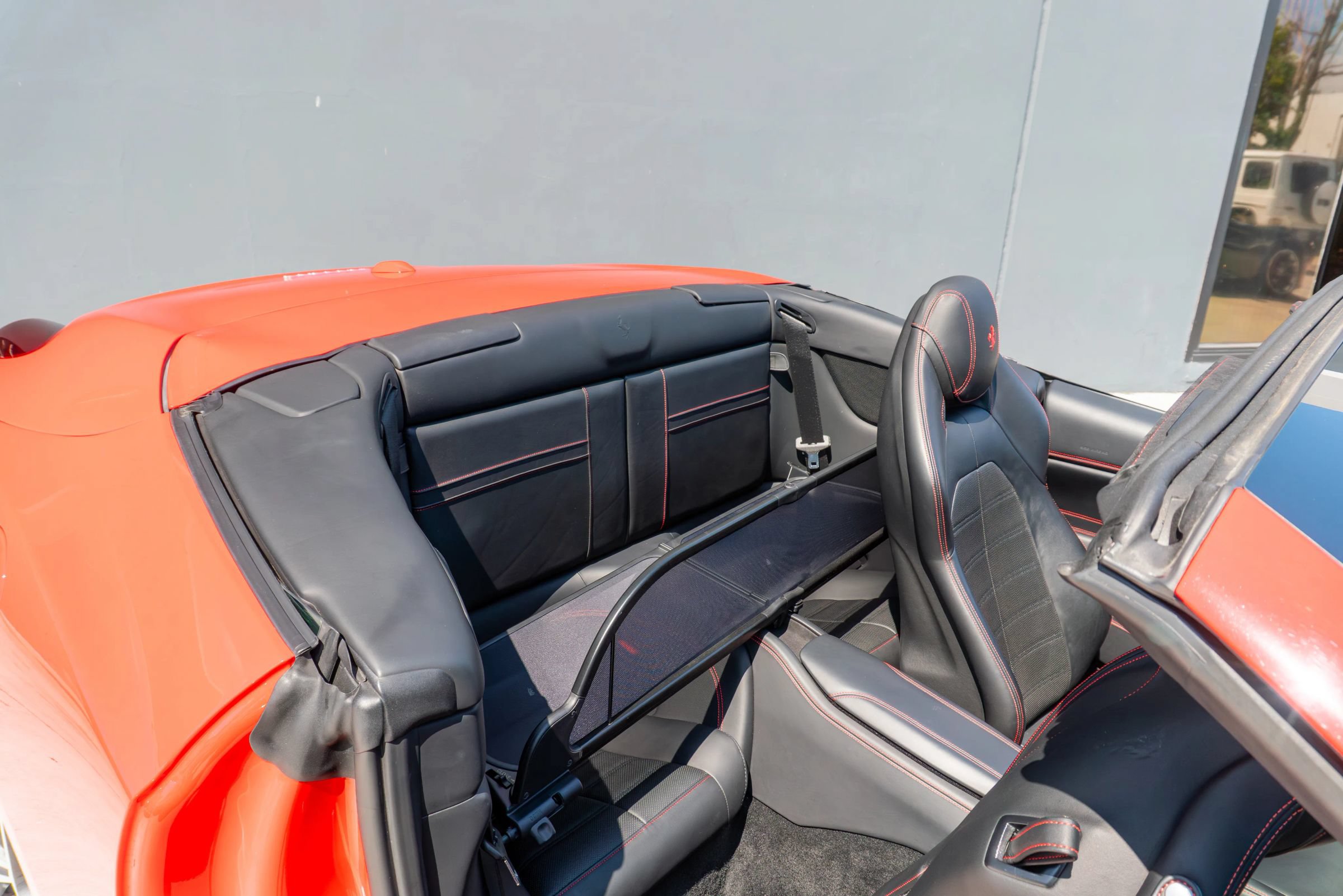 Used 2017 Ferrari California T RWD image 52
