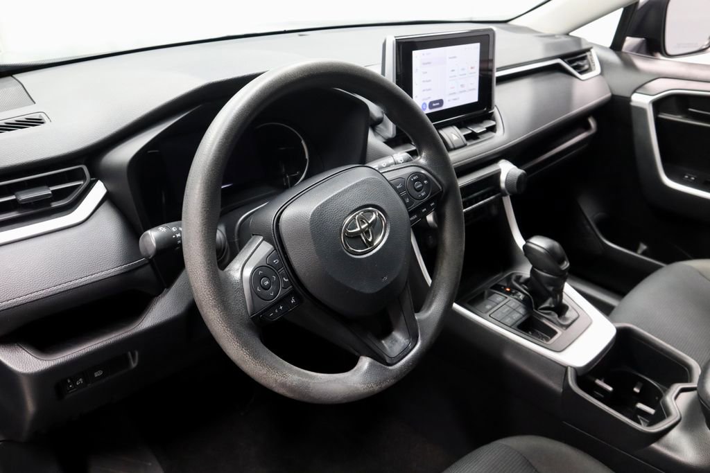 Used 2023 Toyota RAV4 LE AWD/4WD image 24