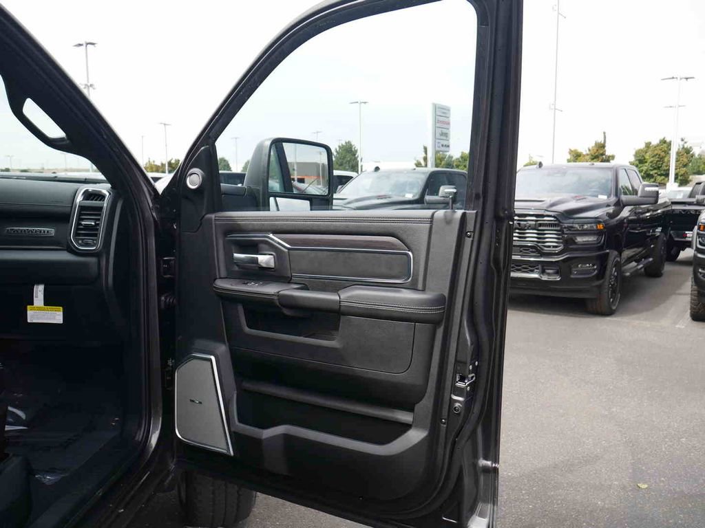 New 2026 RAM 3500 Laramie image 31
