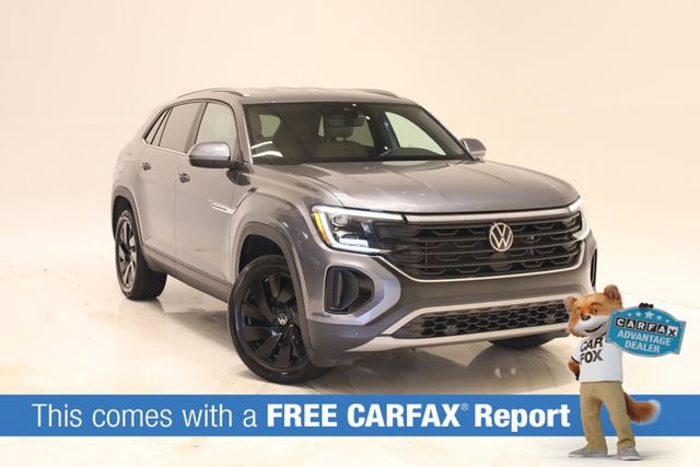 Used 2024 Volkswagen Atlas Cross Sport SE w/ Black Wheel Package FWD image 2