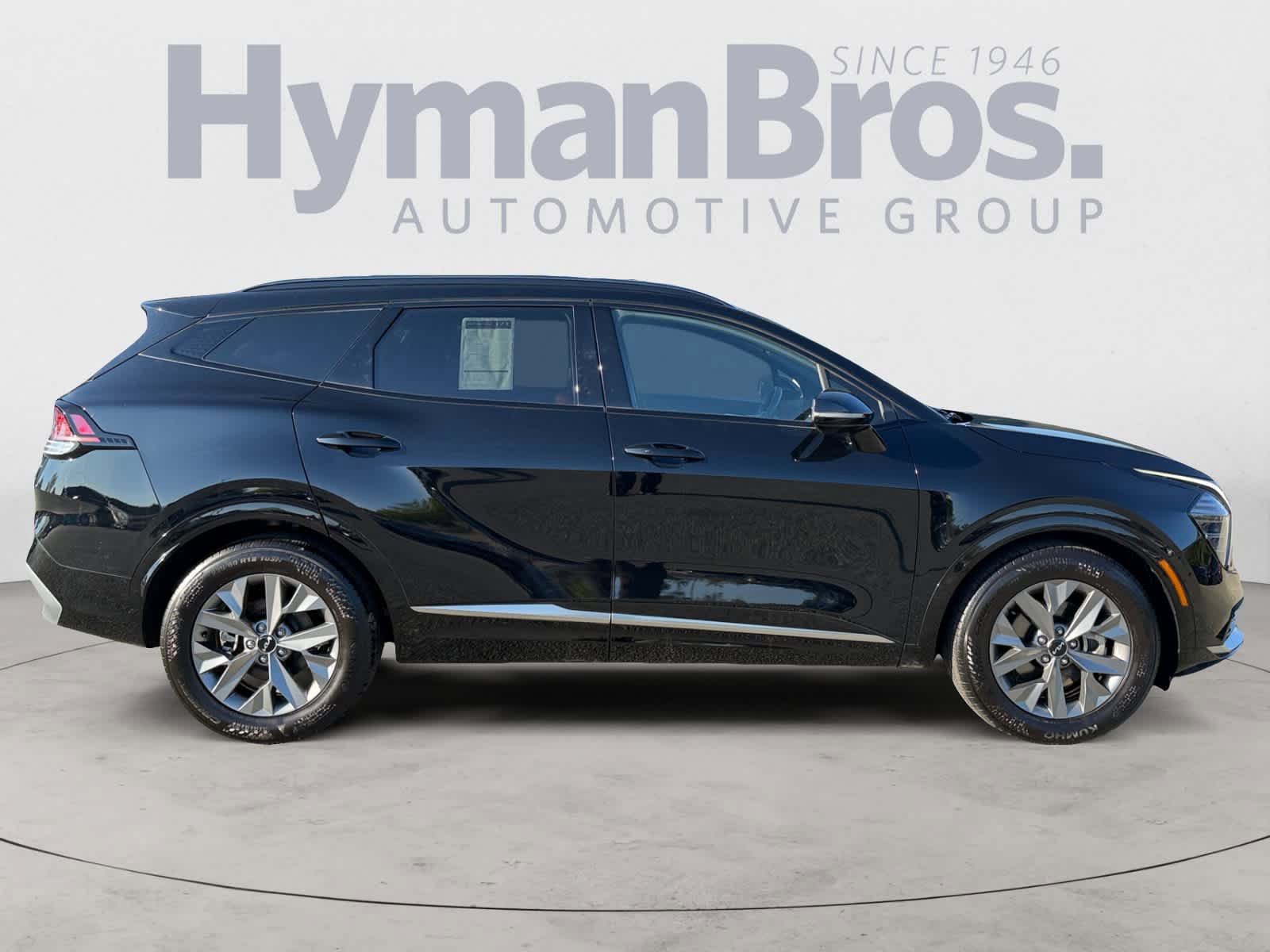 Certified 2025 Kia Sportage SX FWD image 4