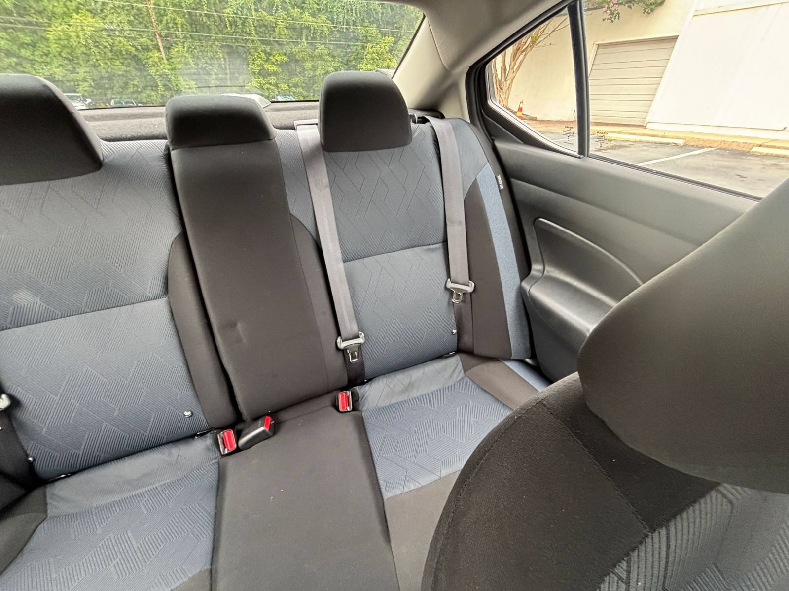 Used 2025 Nissan Versa SV FWD image 32