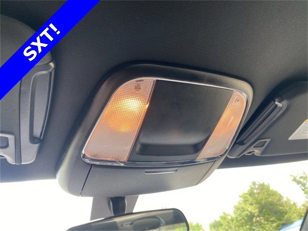 Used 2023 Dodge Charger SXT image 33