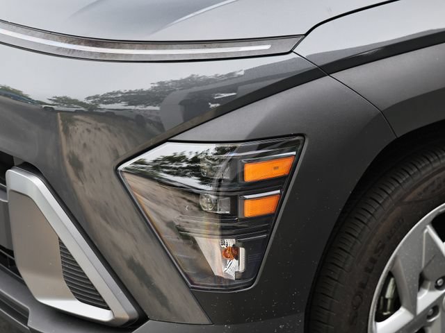 Used 2024 Hyundai Kona SE FWD image 12