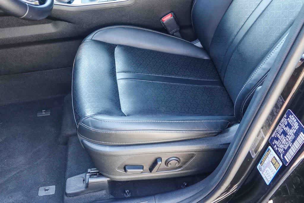 Certified 2023 Kia Sorento EX FWD image 18