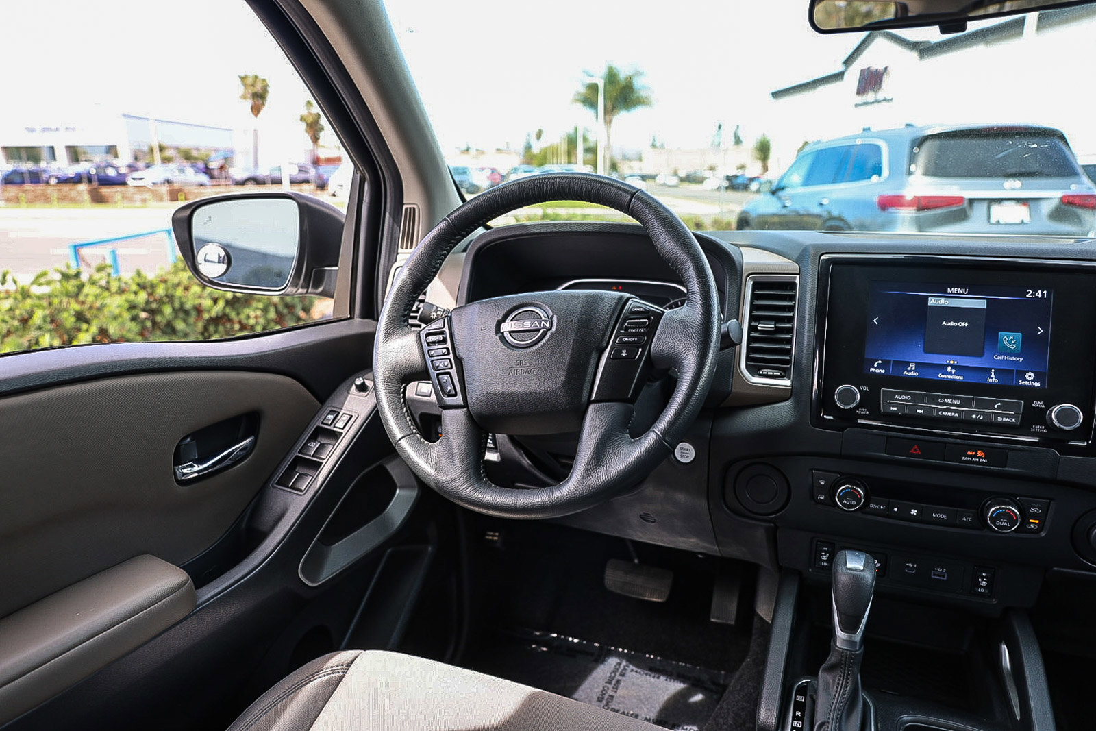 Used 2022 Nissan Frontier SV RWD image 5