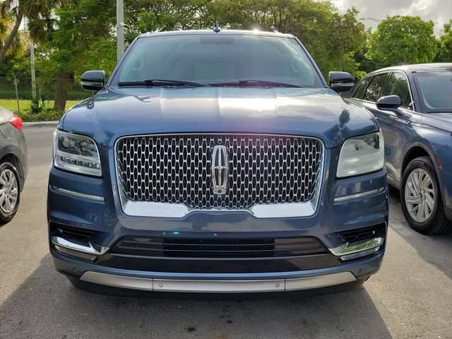 Used 2018 Lincoln Navigator L Reserve AWD/4WD image 2