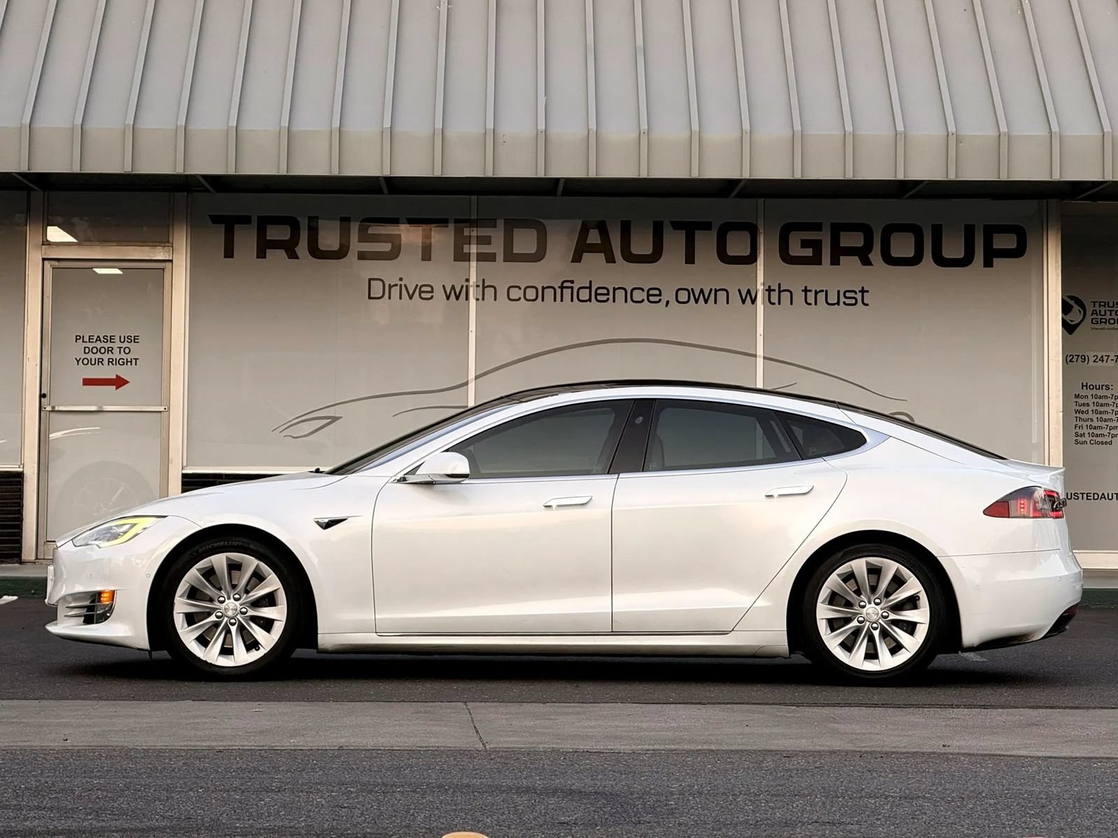 Used 2019 Tesla Model S 75D AWD/4WD image 5
