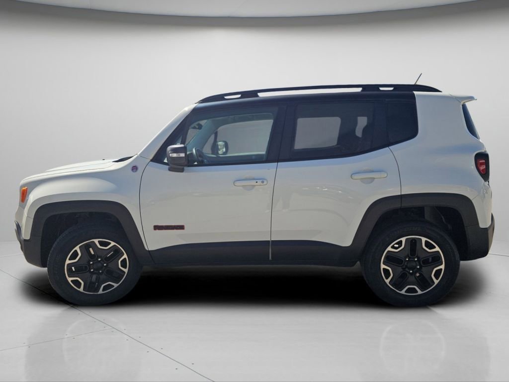Used 2017 Jeep Renegade Trailhawk AWD/4WD image 19