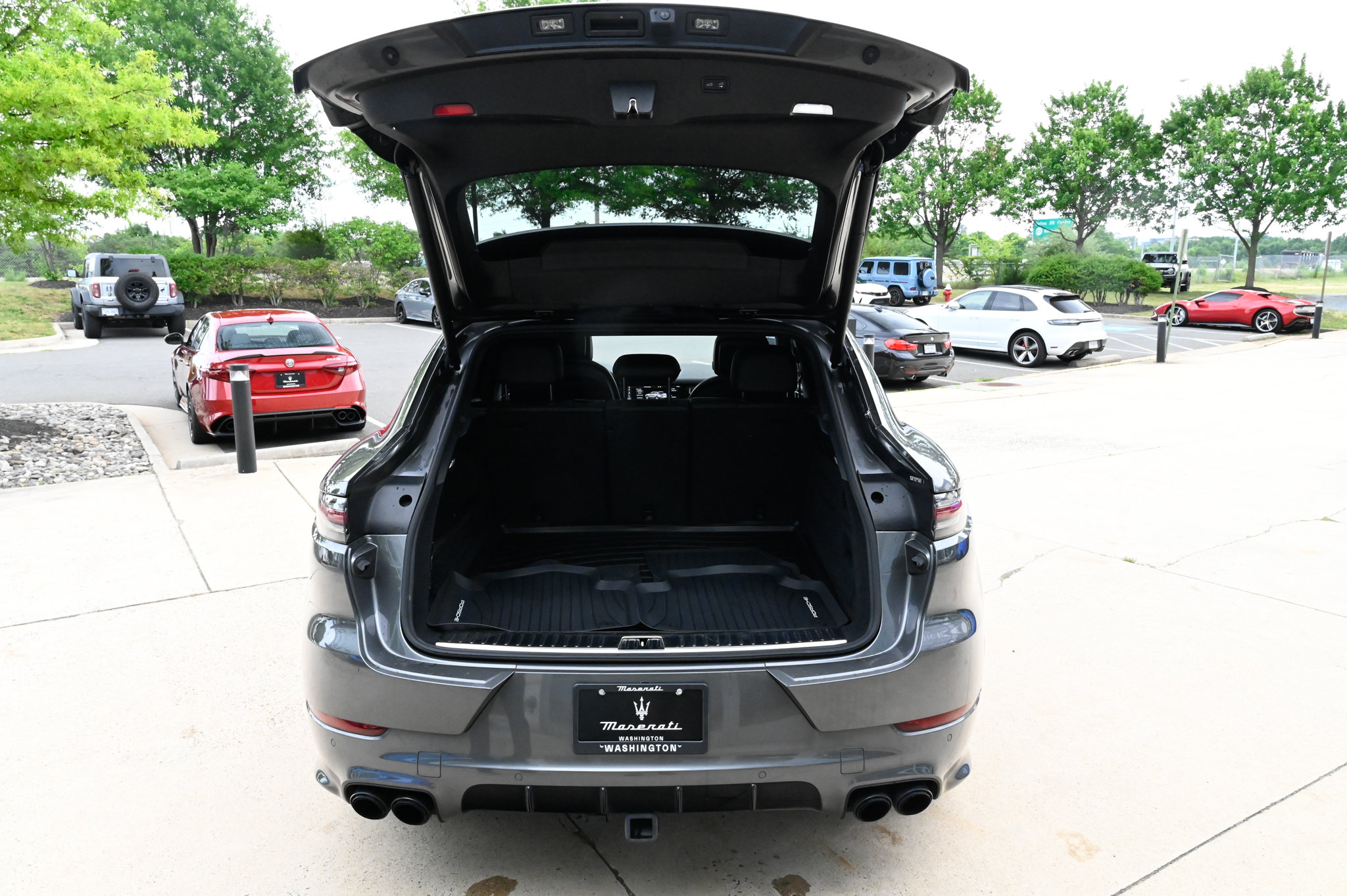 Used 2021 Porsche Cayenne Turbo AWD/4WD image 46