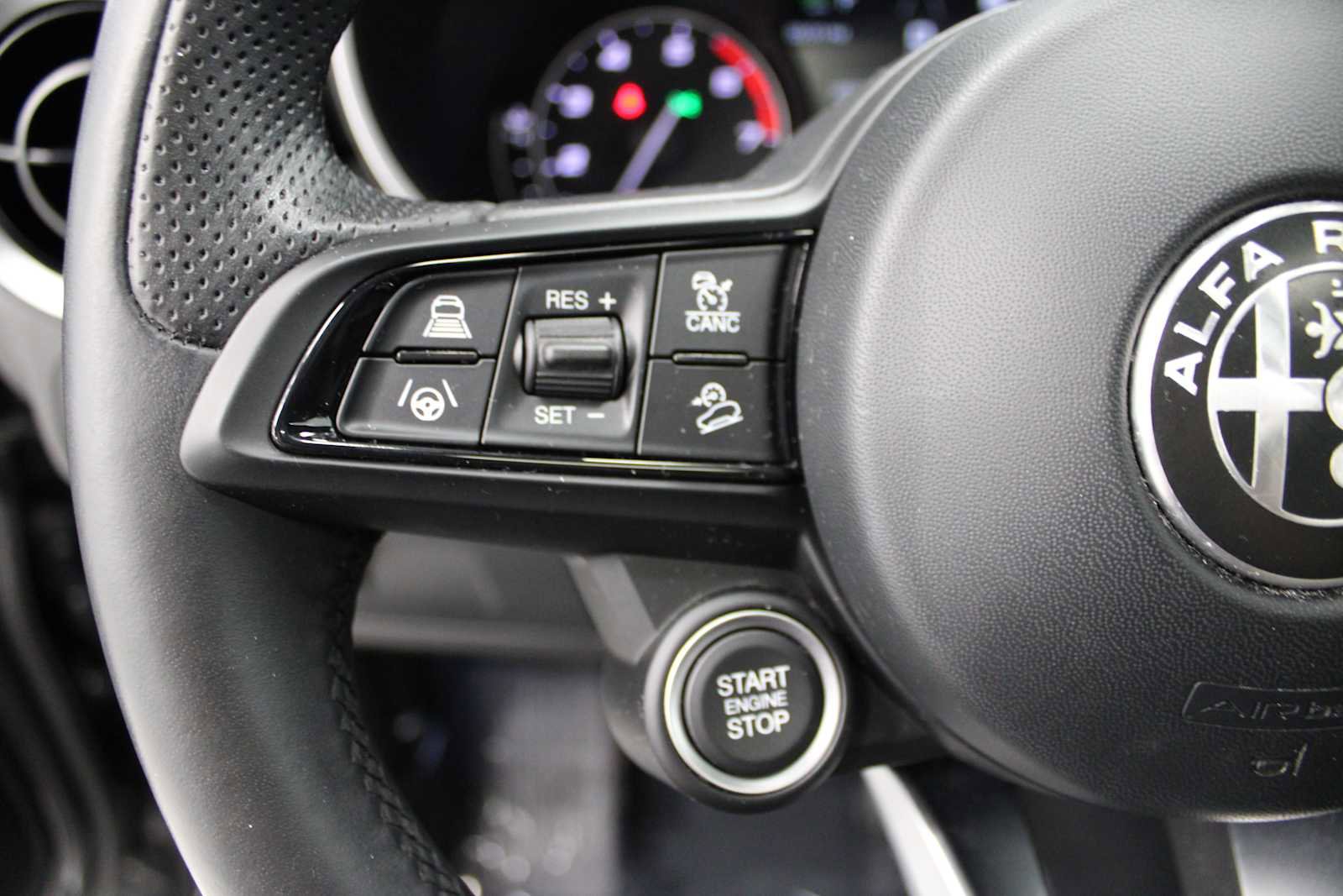 Used 2022 Alfa Romeo Stelvio Ti w/ Active Assist Plus Package image 21