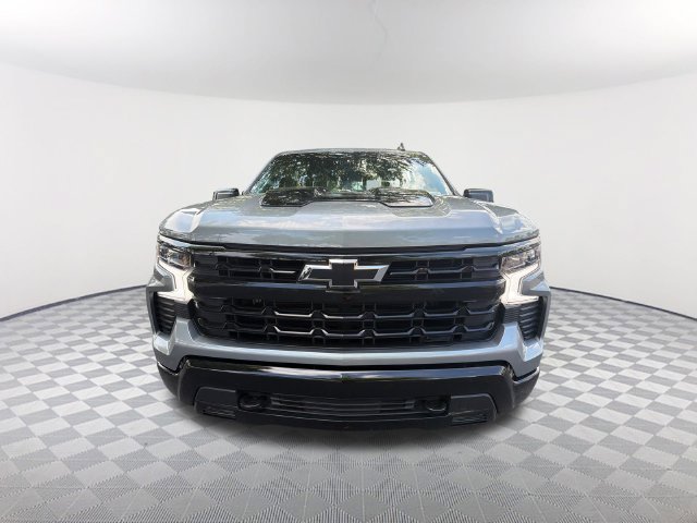 Used 2024 Chevrolet Silverado 1500 LT Trail Boss w/ Convenience Package II AWD/4WD image 2