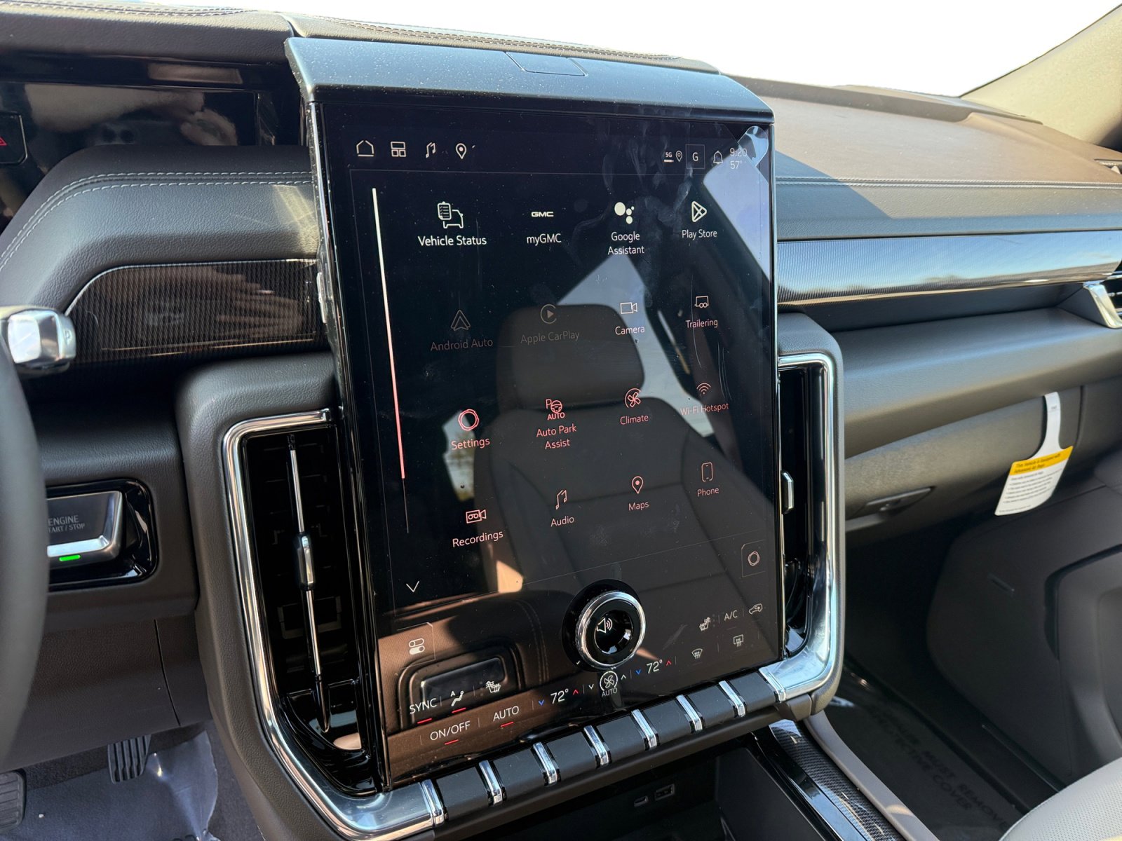 New 2026 GMC Yukon Elevation image 12