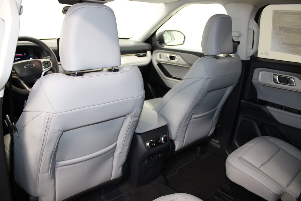 New 2026 Ford Explorer Active w/ Active Comfort Package image 26