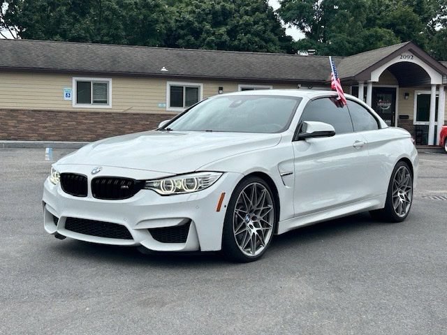 Used 2017 BMW M4 Convertible RWD image 4