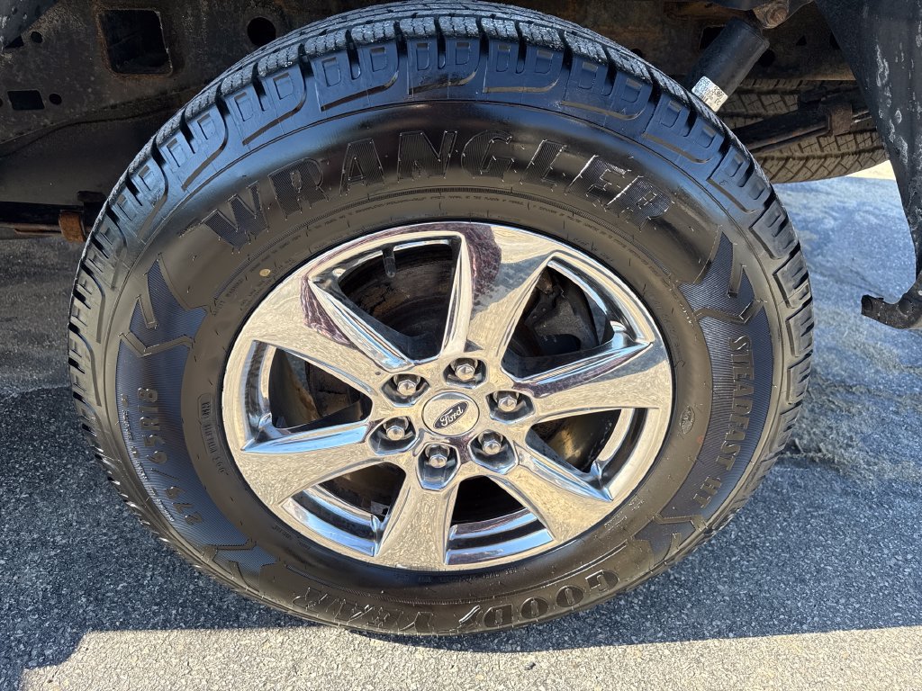 Used 2019 Ford F150 XLT w/ Equipment Group 301A Mid AWD/4WD image 10