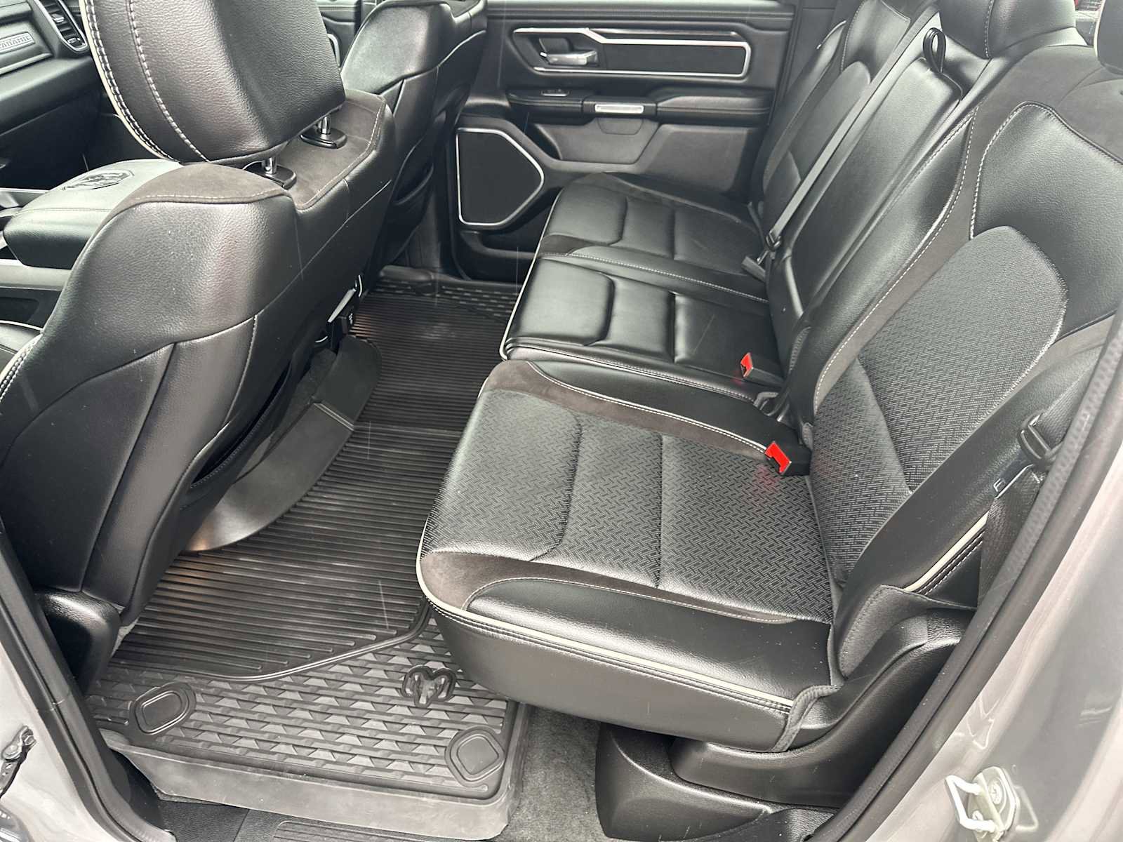 Used 2023 RAM 1500 Laramie AWD/4WD image 22