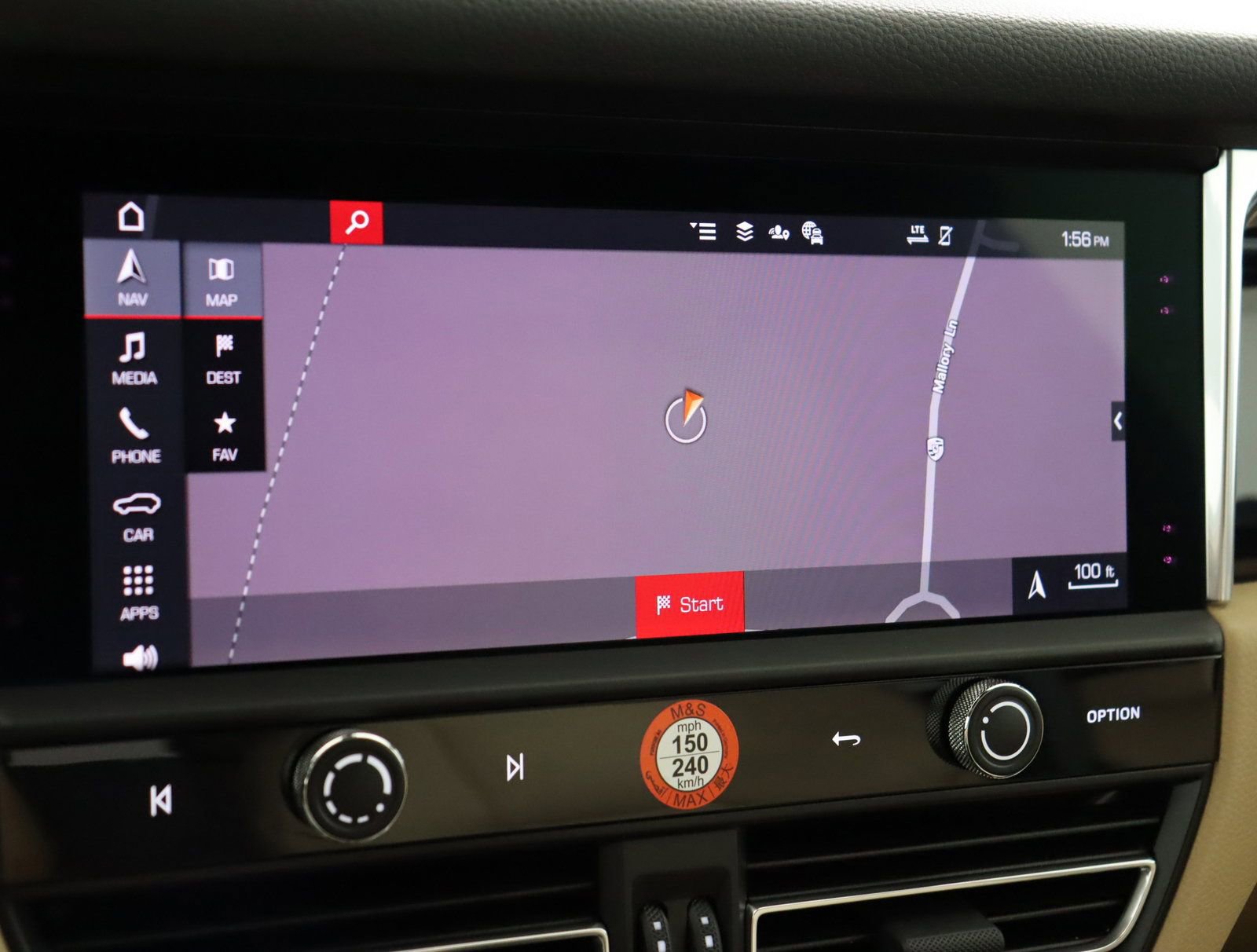 Used 2025 Porsche Macan image 37