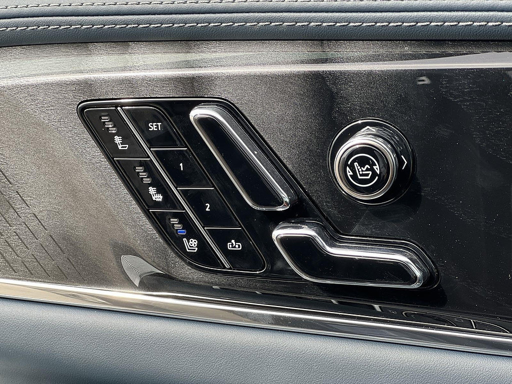 New 2025 Cadillac Escalade IQ Luxury 2 AWD/4WD image 23