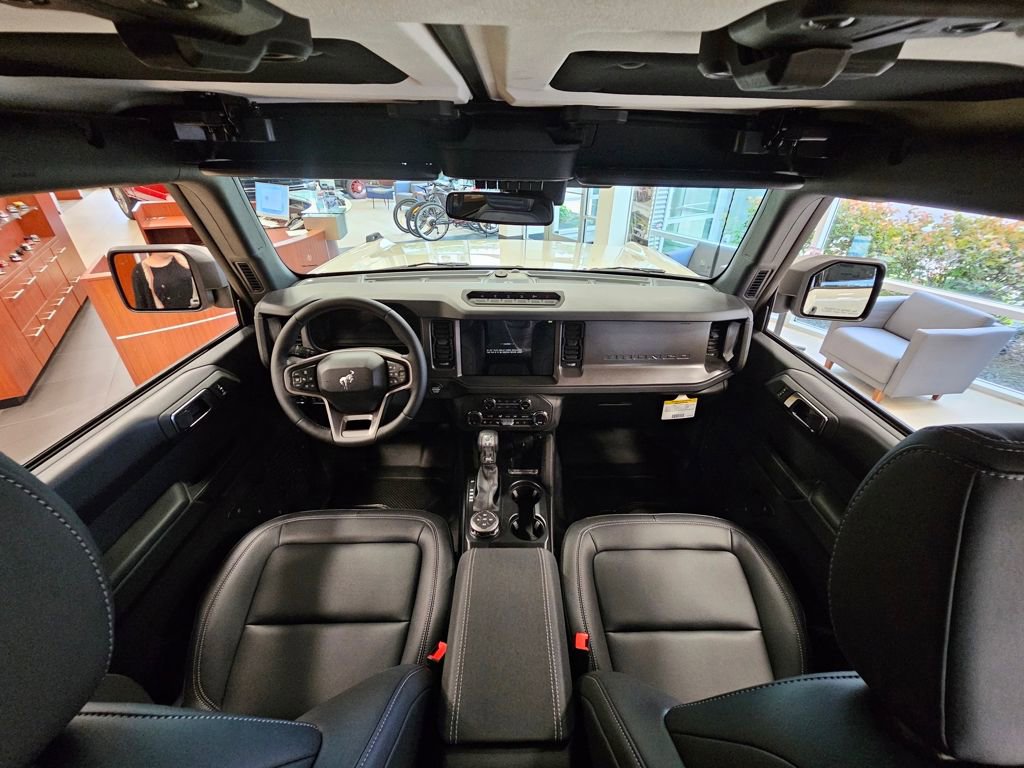 New 2025 Ford Bronco Badlands image 24
