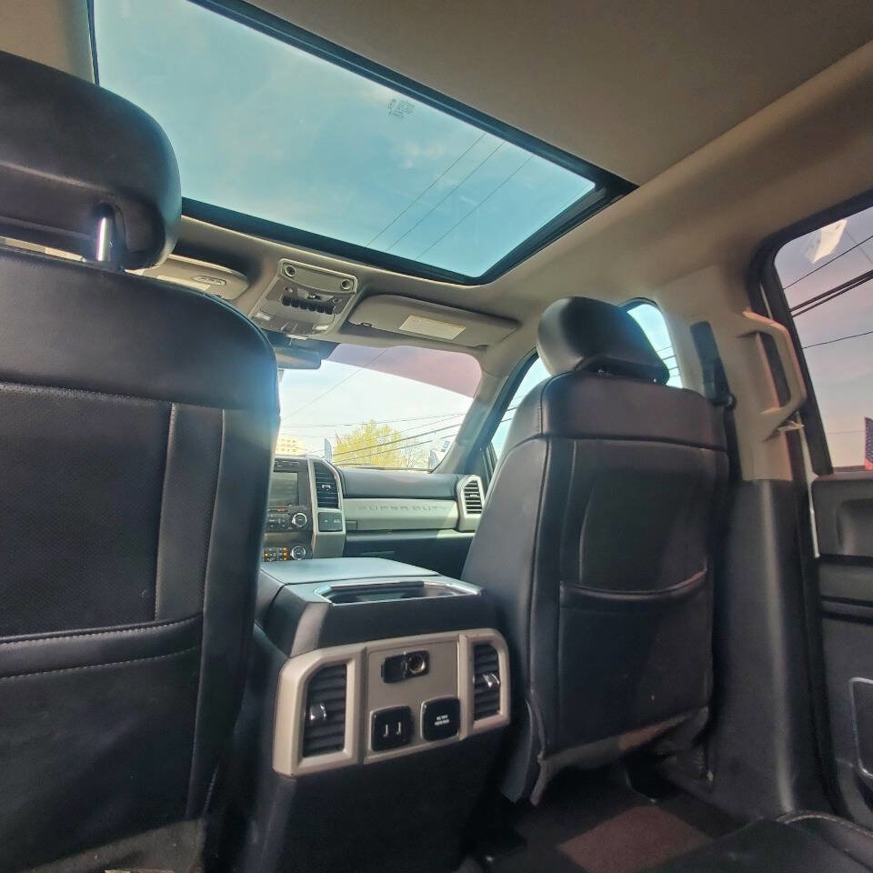 Used 2019 Ford F350 Lariat w/ Lariat Ultimate Package image 27