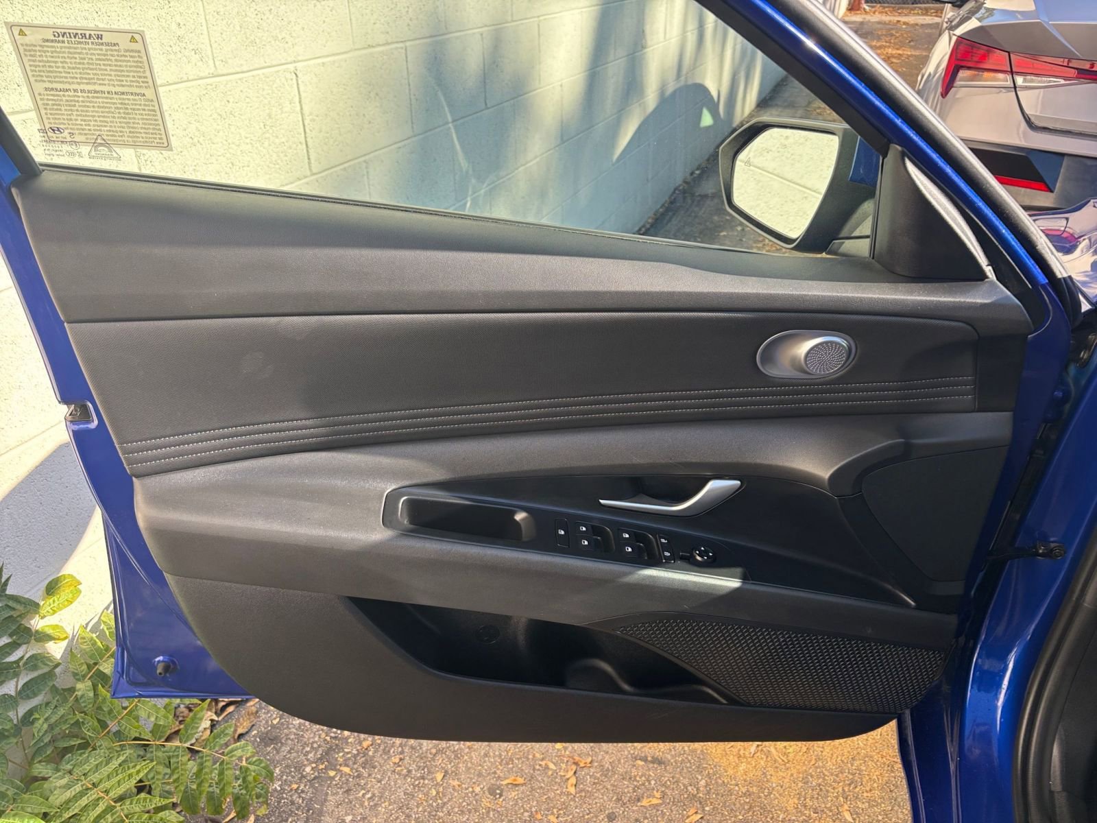 Used 2025 Hyundai Elantra SEL image 20