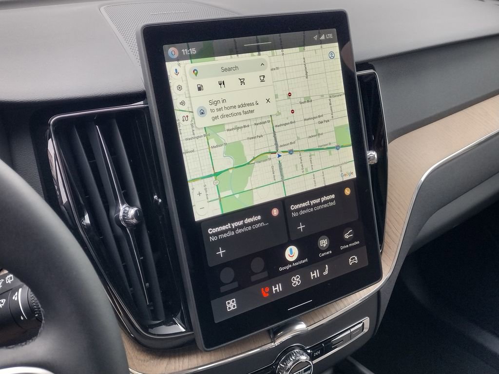 New 2026 Volvo XC60 B5 Plus w/ Climate Package image 12