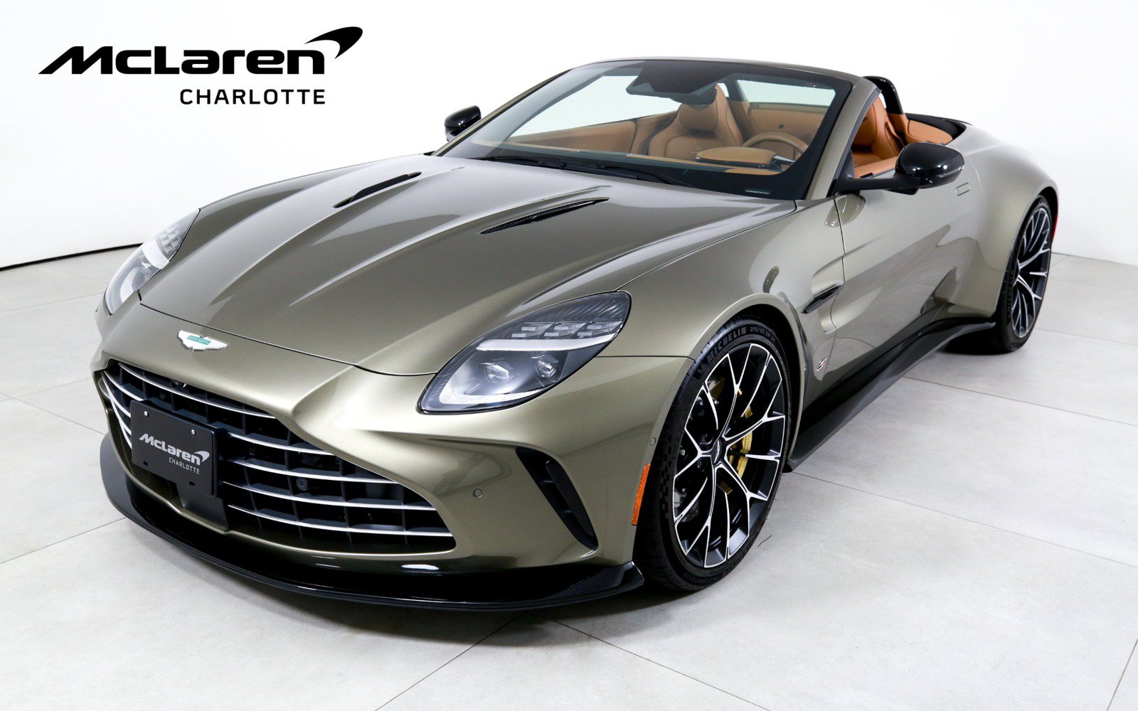 Used 2026 Aston Martin V8 Vantage S RWD image 1