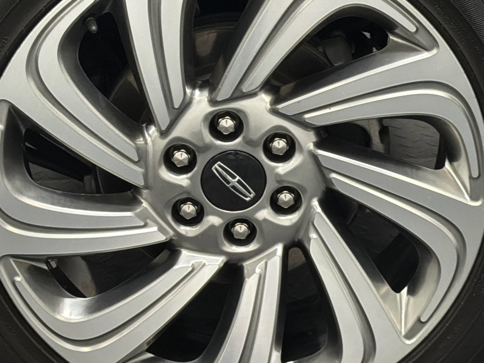 Certified 2024 Lincoln Navigator L Reserve AWD/4WD image 5