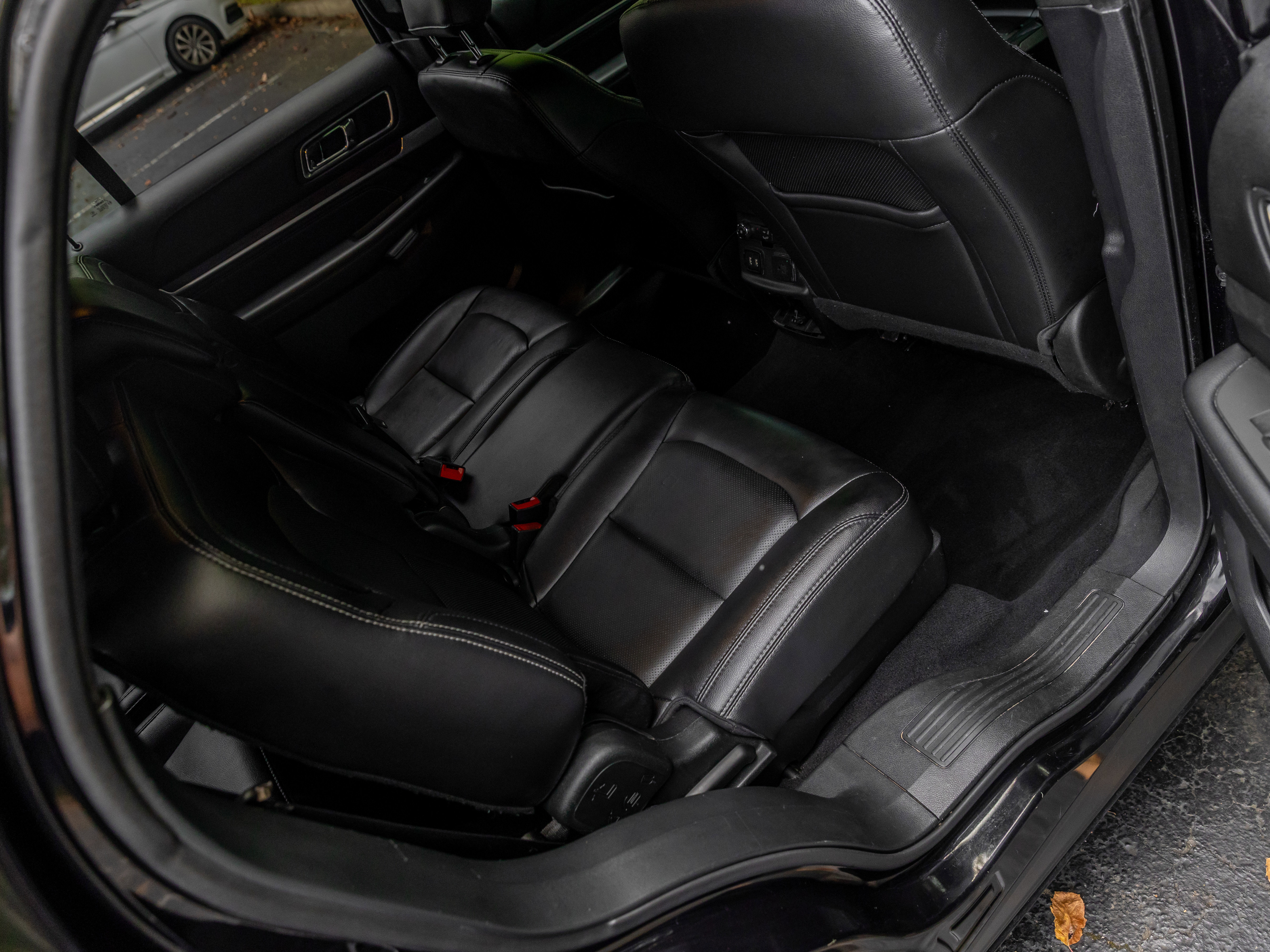 Used 2019 Ford Explorer Limited w/ Class III Trailer Tow Package image 15