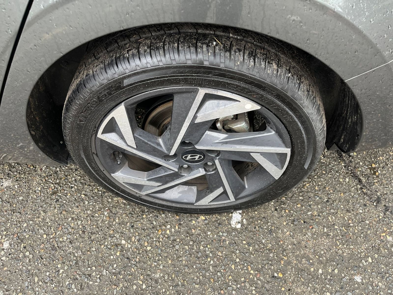 Used 2025 Hyundai Elantra SEL FWD image 33