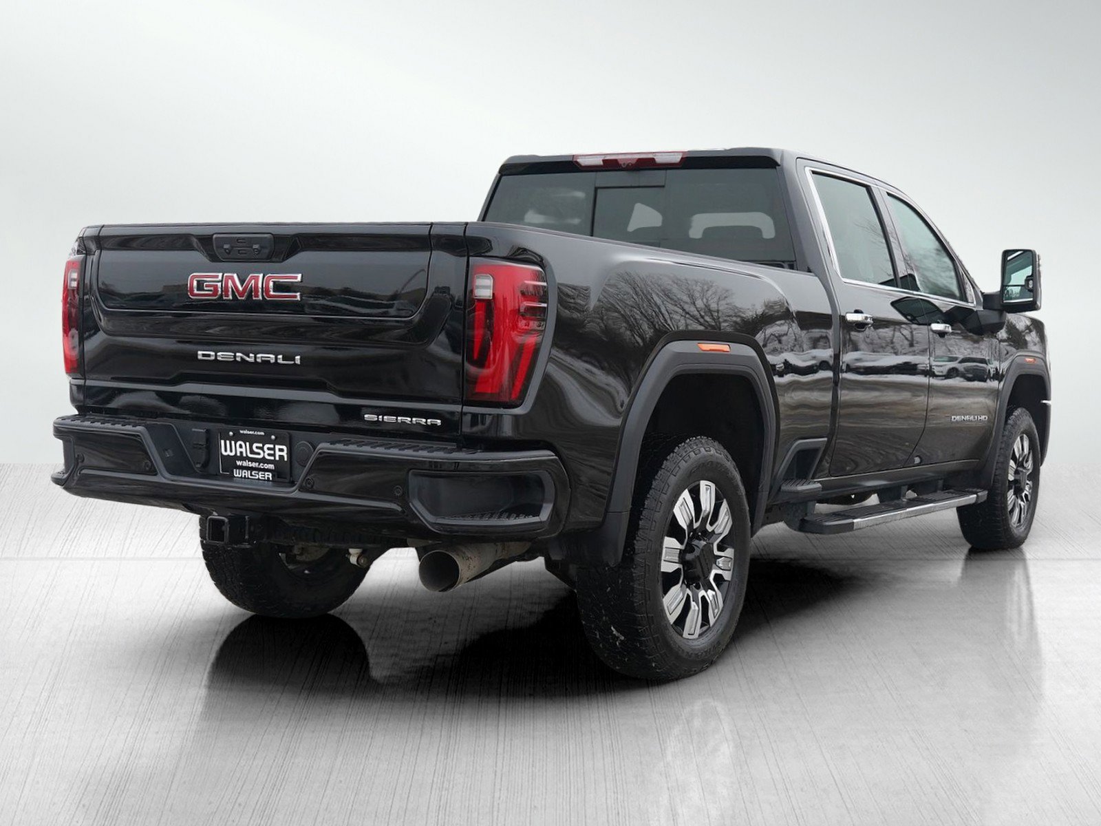 Used 2025 GMC Sierra 3500 Denali w/ Denali Reserve Package image 5