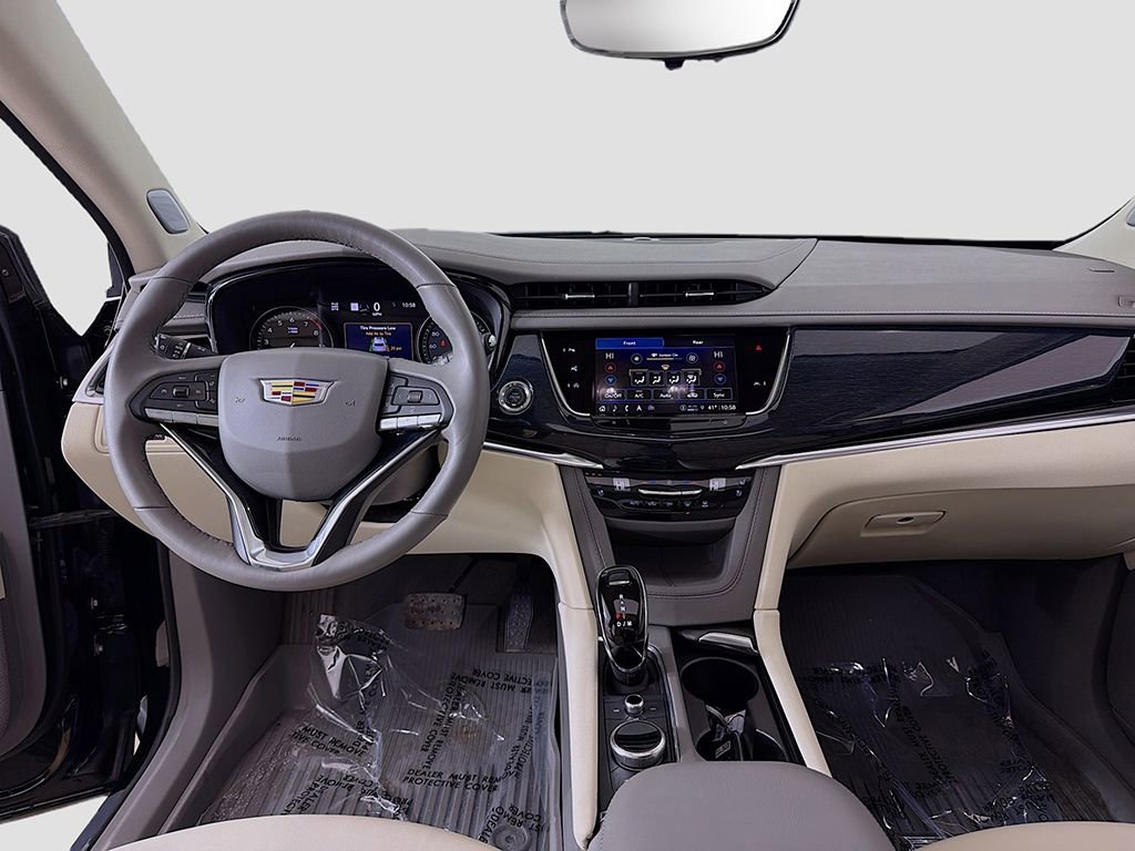 Used 2024 Cadillac XT6 Premium Luxury w/ Technology Package AWD/4WD image 39