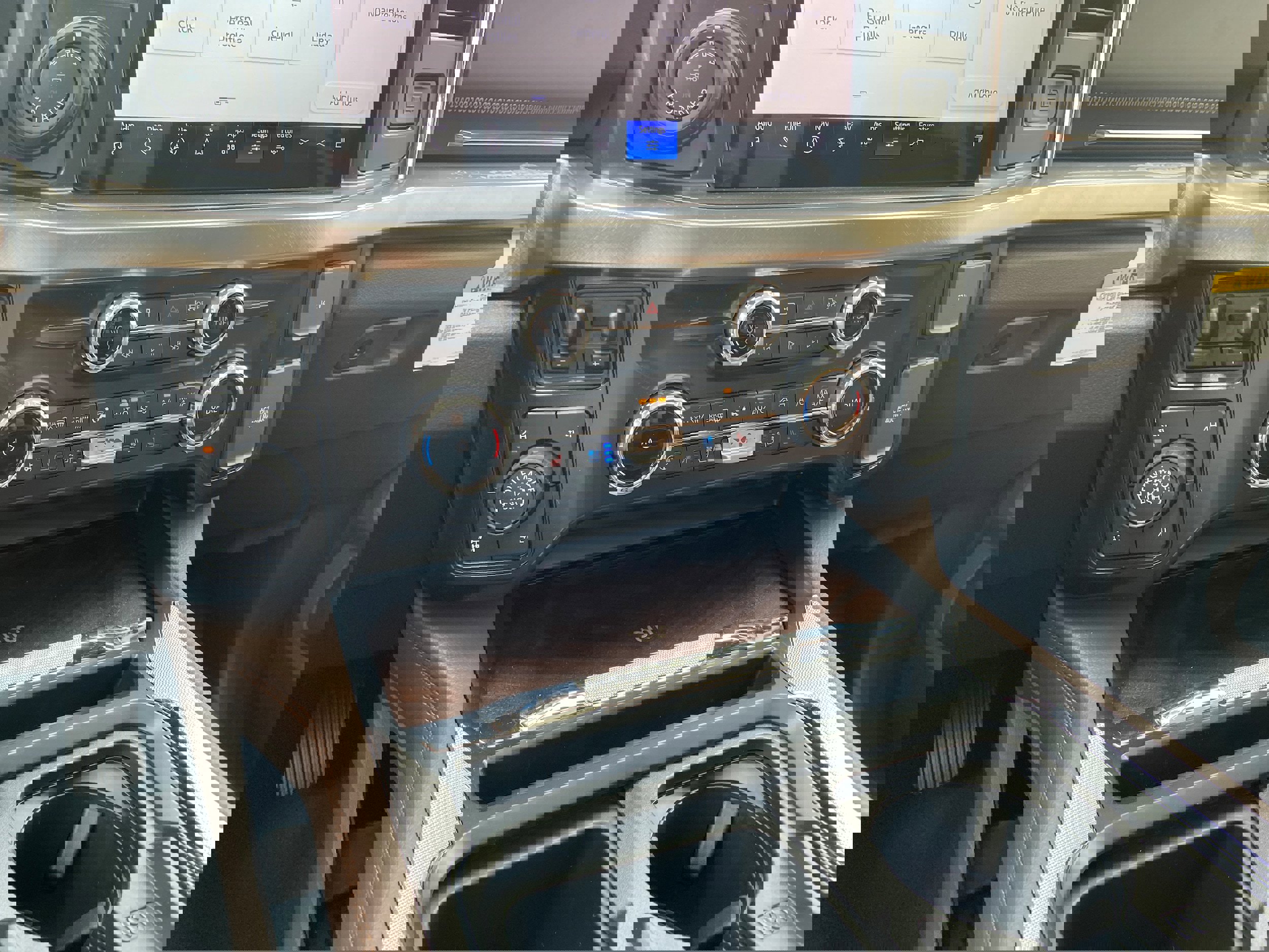 New 2025 Ford F250 King Ranch w/ Tremor Off-Road Package image 63