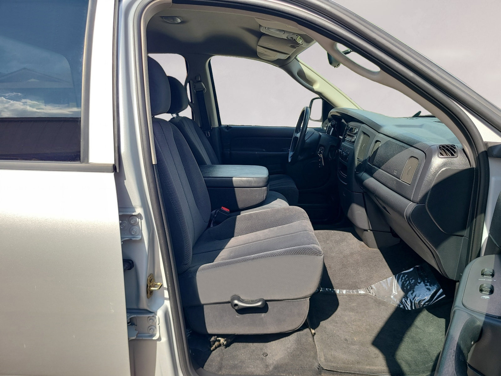 Used 2003 Dodge Ram 1500 Truck SLT image 21