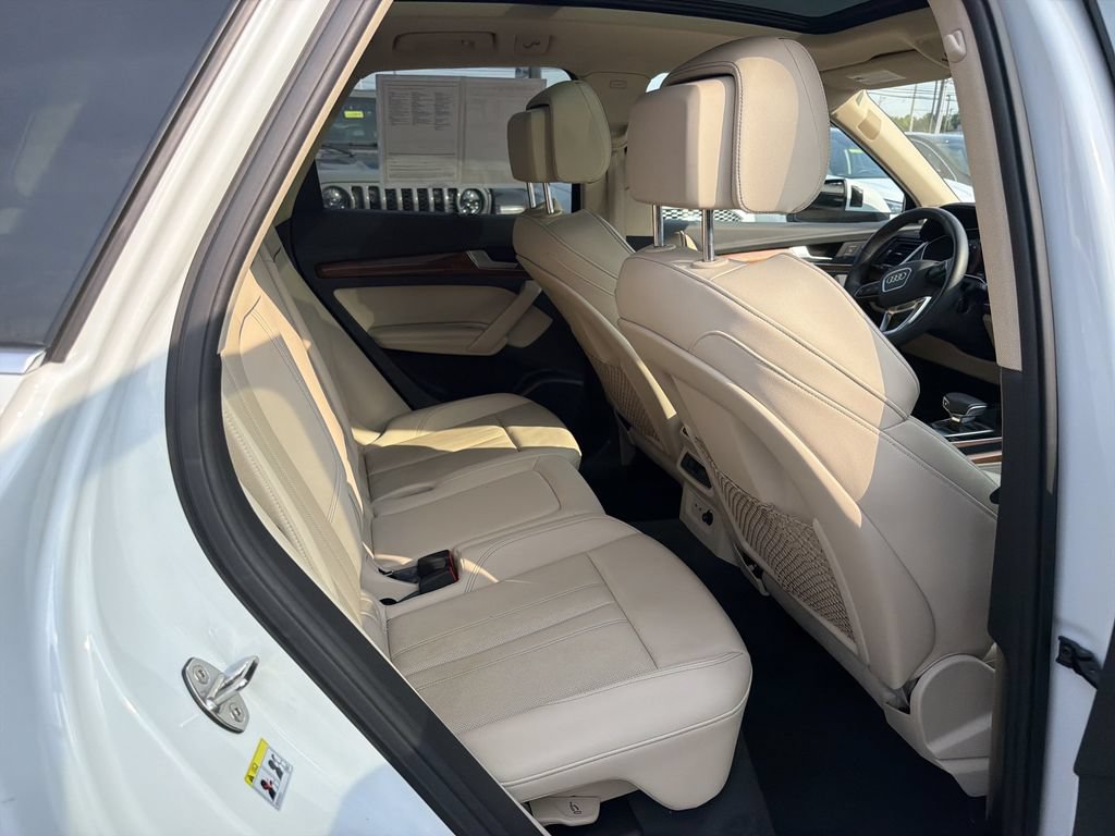 Used 2023 Audi Q5 Premium Plus w/ Premium Plus Package AWD/4WD image 17
