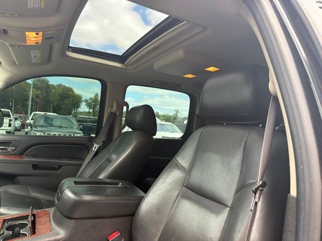 Used 2013 Chevrolet Suburban LTZ AWD/4WD image 20
