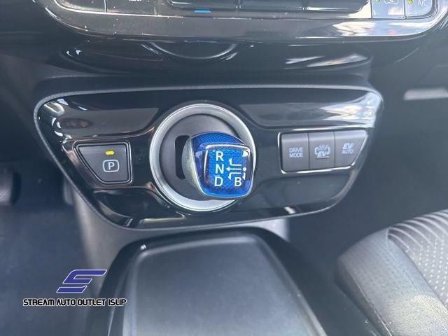 Used 2022 Toyota Prius Prime LE FWD image 35