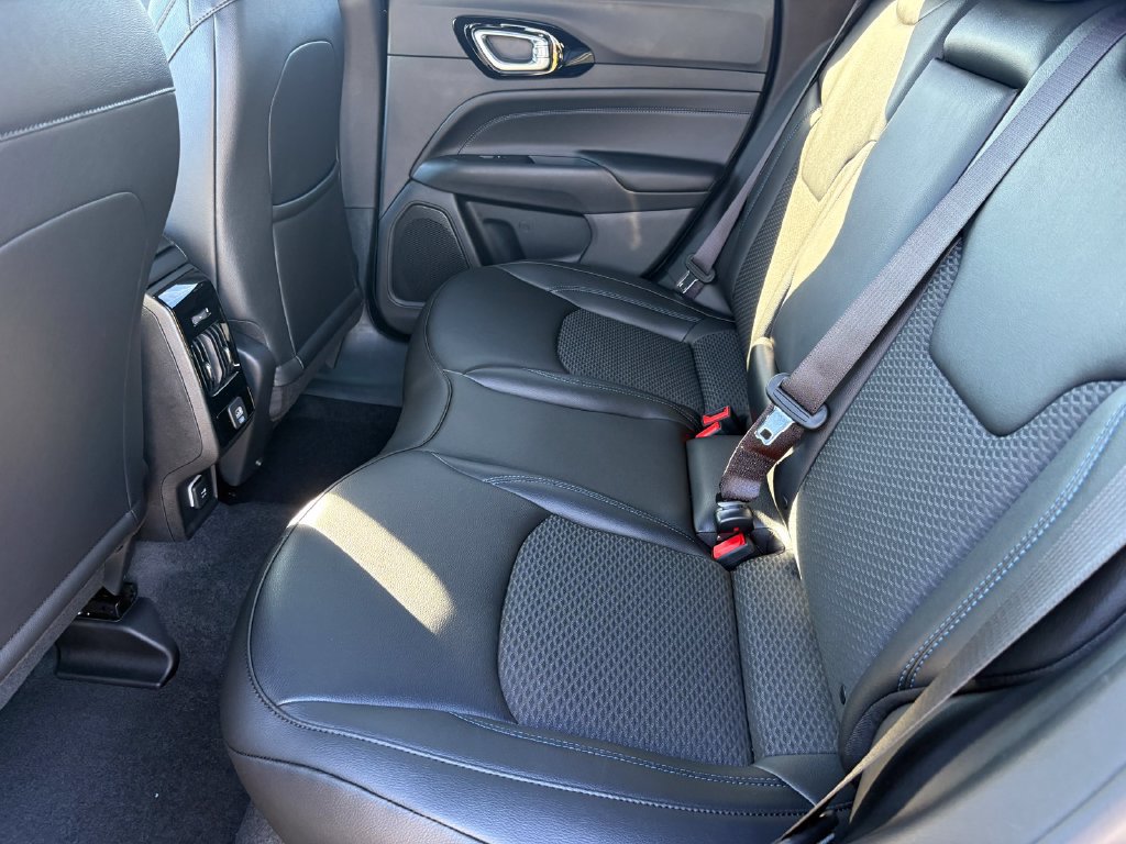 New 2026 Jeep Compass Latitude AWD/4WD image 27