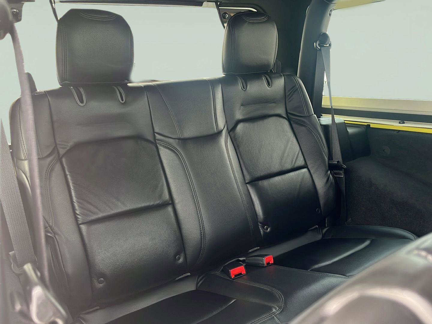 Used 2023 Jeep Wrangler Rubicon w/ Steel Bumper Group image 27