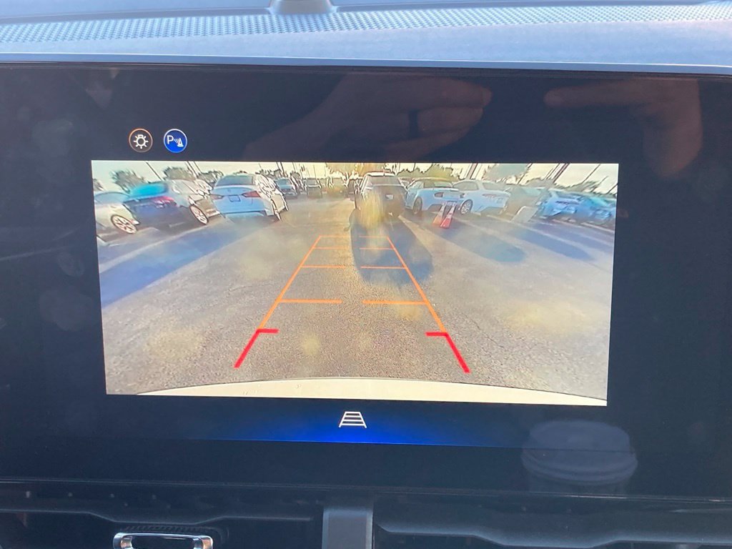 Used 2026 Chevrolet Equinox LT AWD/4WD image 18