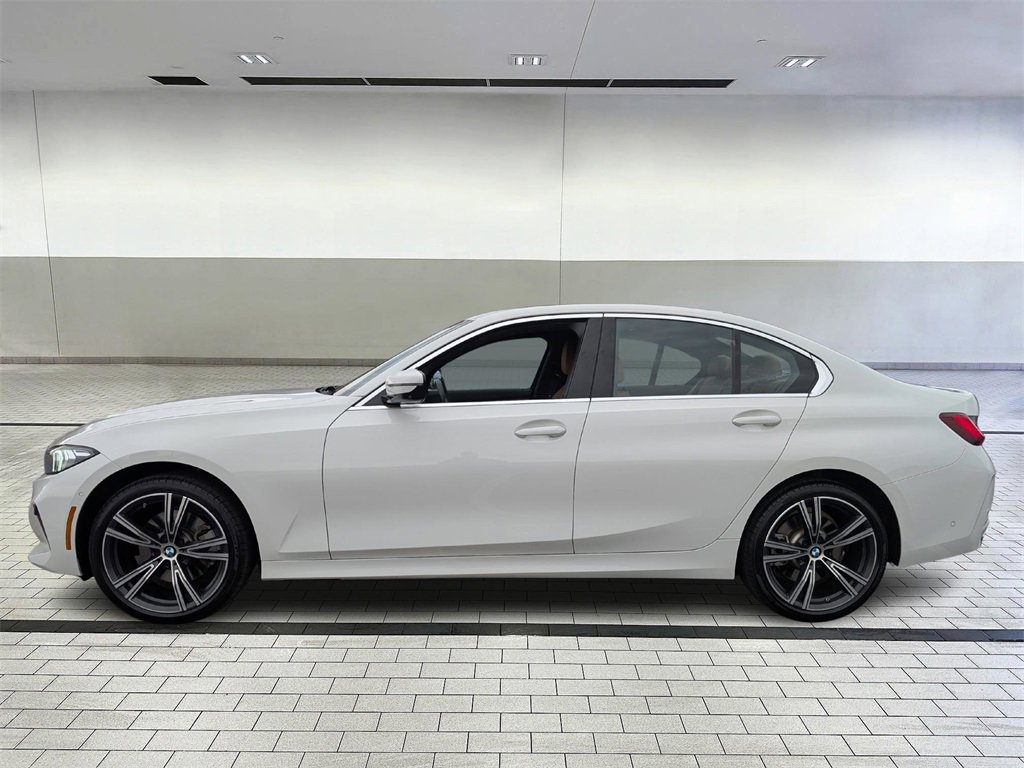 Used 2024 BMW 330i xDrive 330i xDrive w/ Premium Package image 2