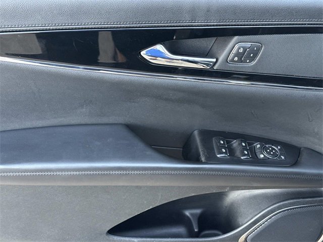 Used 2022 Lincoln Nautilus Reserve image 11