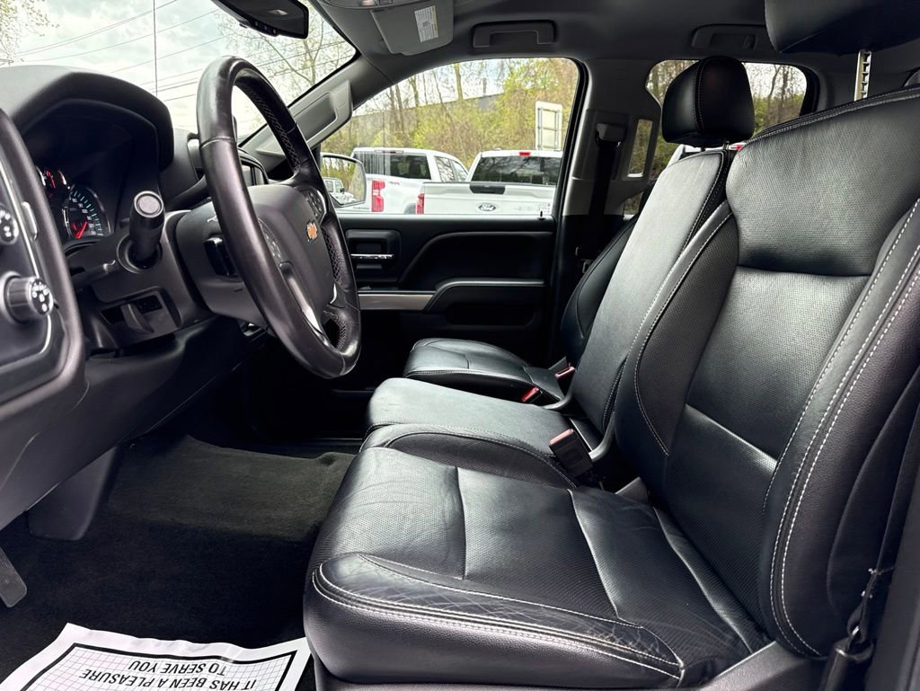 Used 2018 Chevrolet Silverado 1500 LT w/ All Star Edition AWD/4WD image 9