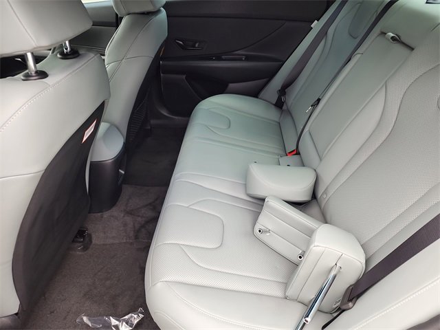 New 2025 Hyundai Elantra Limited image 15