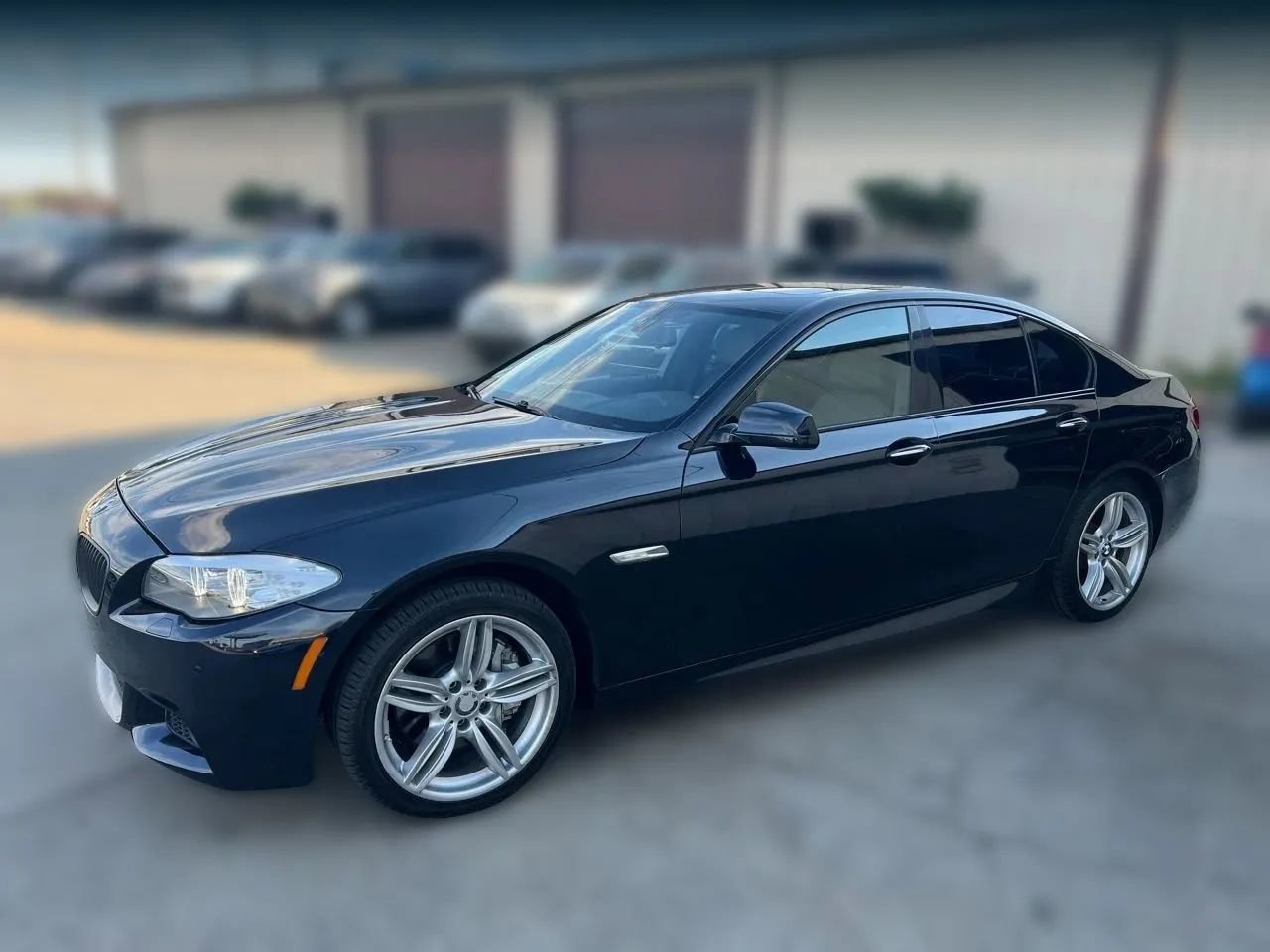 Used 2013 BMW 550i xDrive Sedan AWD/4WD image 3