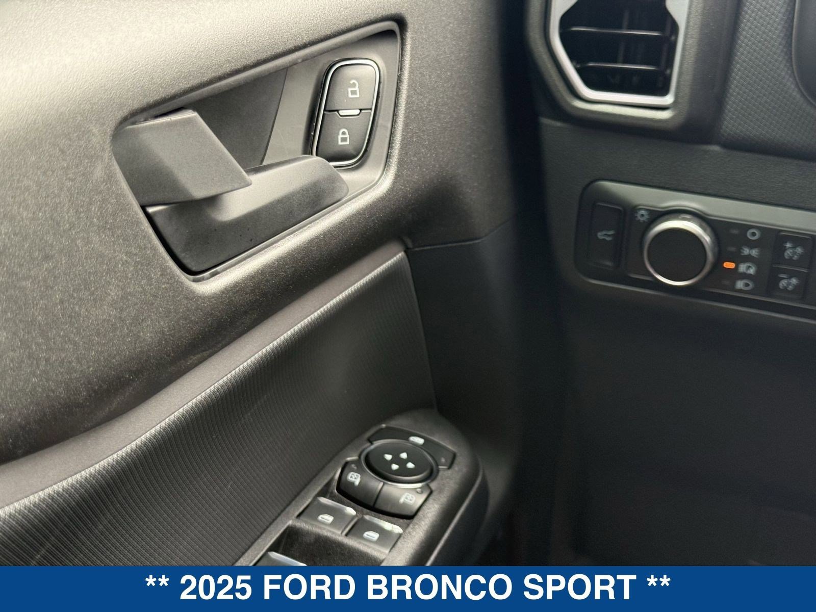 New 2025 Ford Bronco Sport Big Bend w/ Black Appearance Package image 20