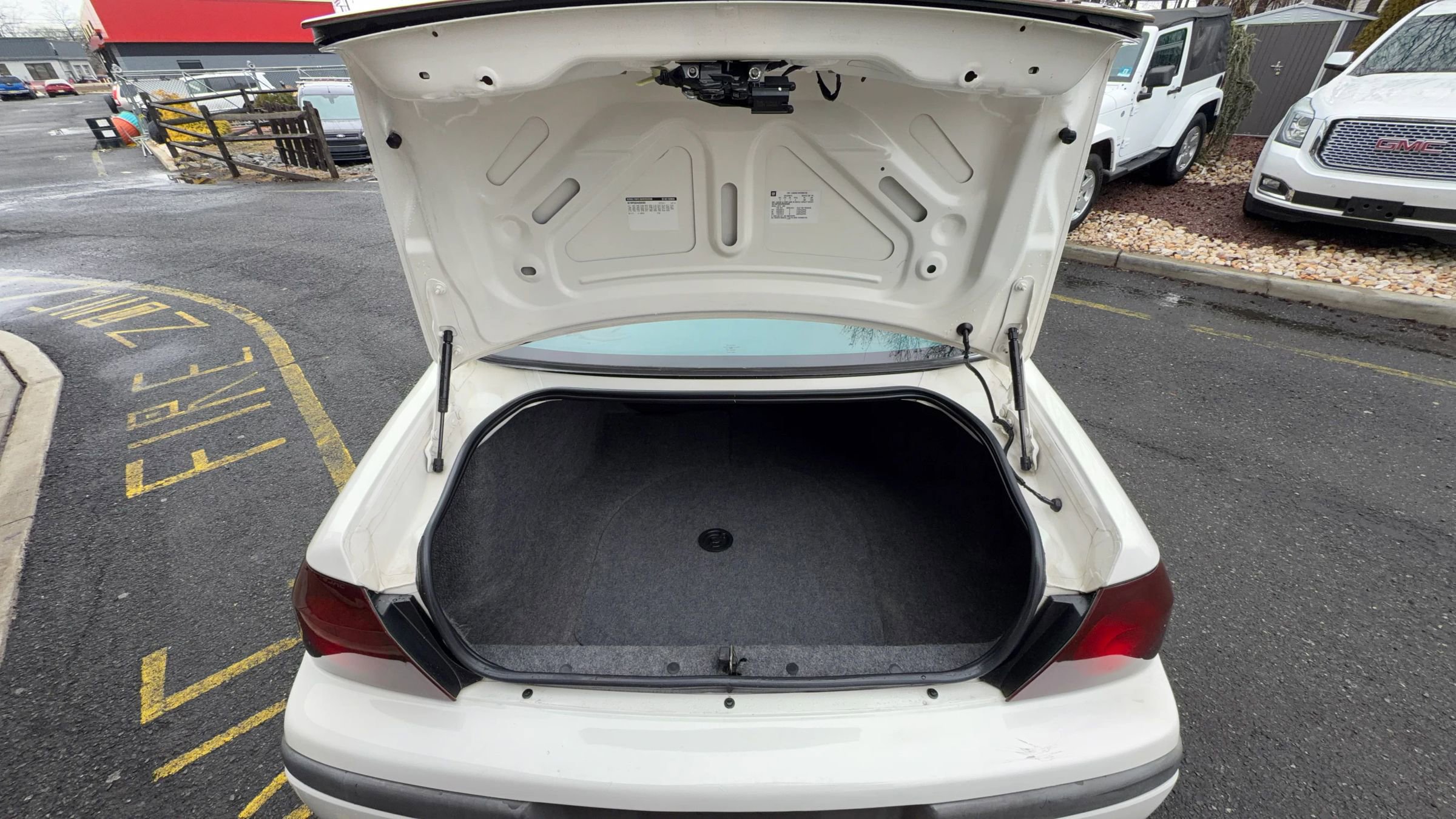 Used 2004 Chevrolet Impala Sedan image 32