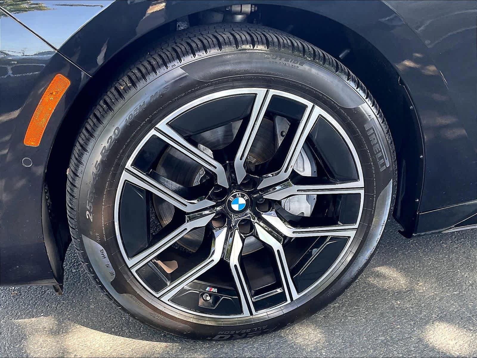 Certified 2023 BMW 740i RWD image 11