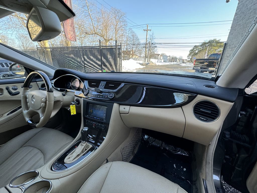 Used 2007 Mercedes-Benz CLS 550 image 17